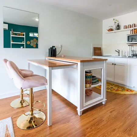 Appartement Artsy, Private Gem Near Iconic South Congress